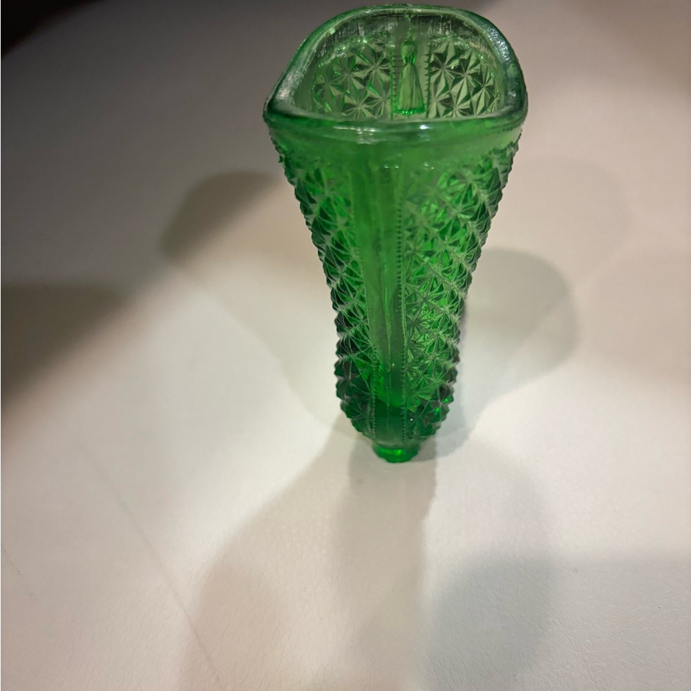 VINTAGE FENTON GLASS GREEN DAISY & BUTTON BOOT SHOE - Picture 4 of 6